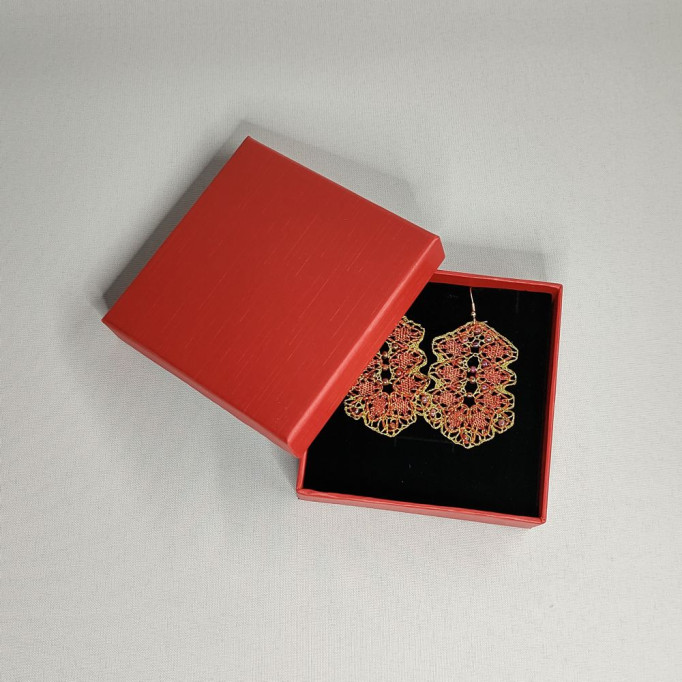 Krabička na šperky - 11 x 11 cm - farba: červená
