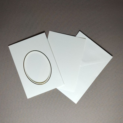 Passepartout card with envelope - 14.8 x 10.5 cm - color: cream / oval cutout