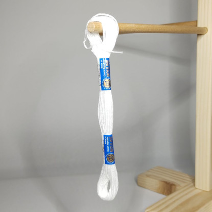 Priadza vyšívacia - MOULINE - farba: biela Priadza vyšívacia - MOULINE - farba: biela